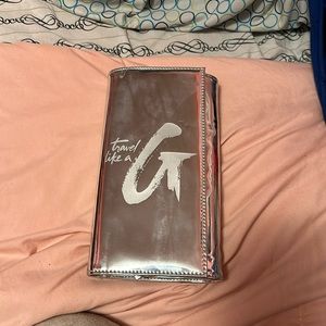 Glamaholic Travel Wallet